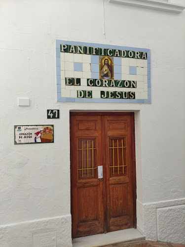 Fotografia tomada fuera de Panificadora El Corazón de Jesus - Bäckerei en Istán, Málaga