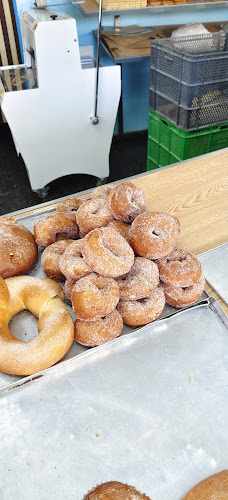 Fotografia tomada fuera de Panadería Artepan y Dulces El Manchego Hidalgo S.L. - Panadería en Albacete, Albacete