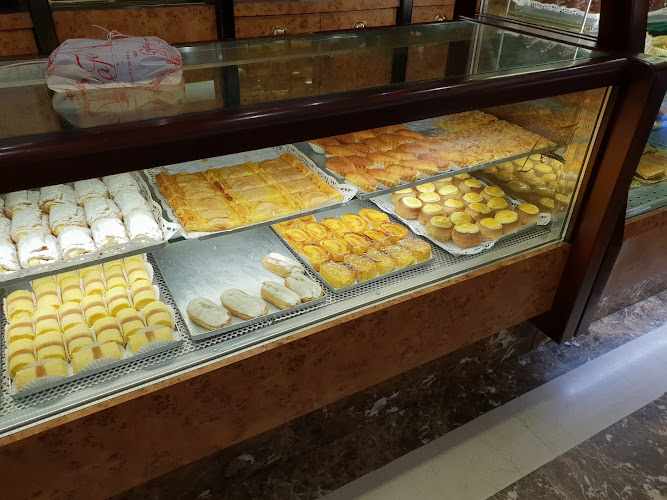 Fotografia tomada fuera de Confitería La Fe - Pastelería en Gijón, Asturias