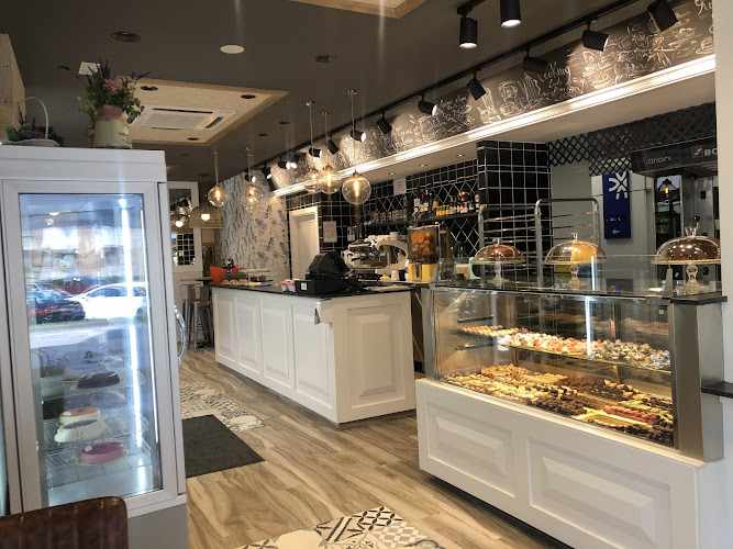 Fotografia tomada fuera de Asua Berri (Av. Chopos) - Panadería en Getxo, Vizcaya