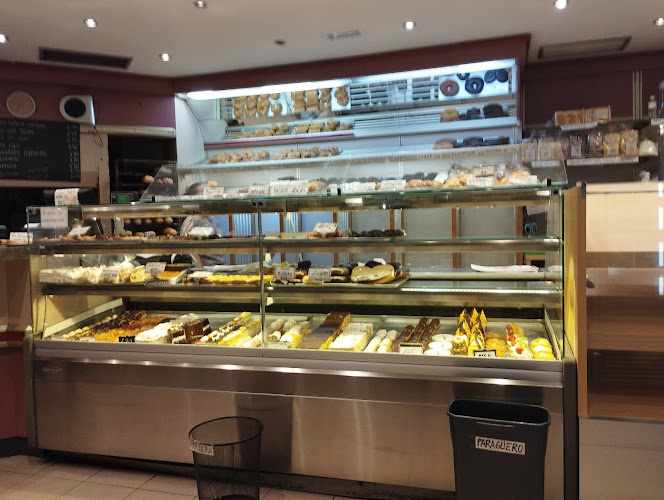 Fotografia tomada fuera de Okintza - Panadería en Bilbao, Vizcaya