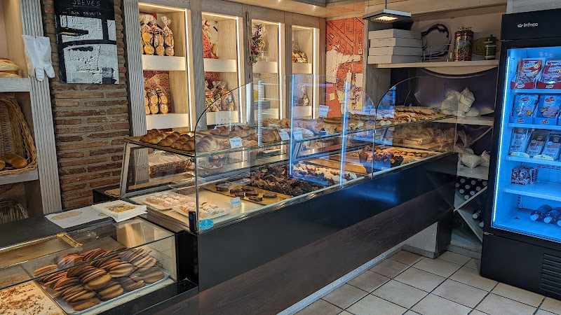 Fotografia tomada fuera de Panaderia Rubio - Panadería en Viana, Navarra