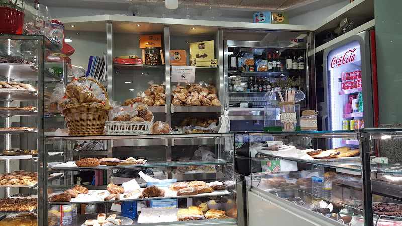 Fotografia tomada fuera de Panadería Confitería Pani - Panadería en Cartagena, Murcia