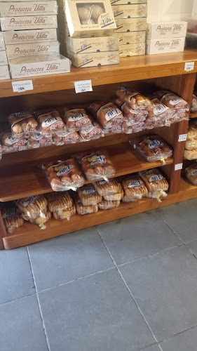 Fotografia tomada fuera de Carlos Villa Hernández - Panadería en Urda, Toledo