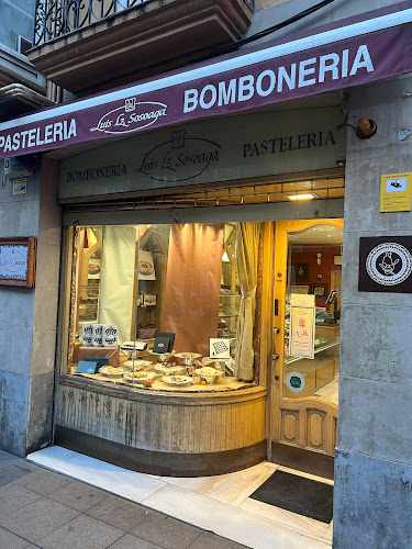Fotografia tomada fuera de Pastelería Luis Sosoaga - Pastelería en Vitoria-Gasteiz, Álava