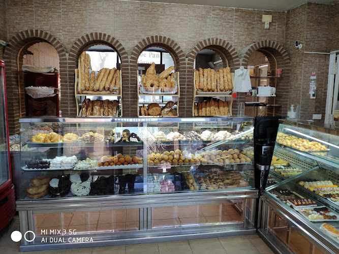 Fotografia tomada fuera de Panadería La Espiga de Oro - Panadería en Torrejón de la Calzada, Madrid