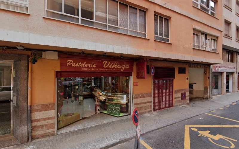 Fotografia tomada fuera de Pastelería Viñaza - Panadería en Palma, Baleares