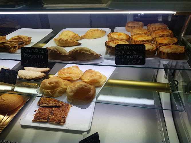 Fotografia tomada fuera de Forn i Pastisseria Reina Maria Cristina - Forn de pa en Palma, Baleares