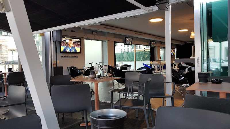 Fotografia tomada fuera de Cafetería Namarinos - cafeterías en Foz, Lugo