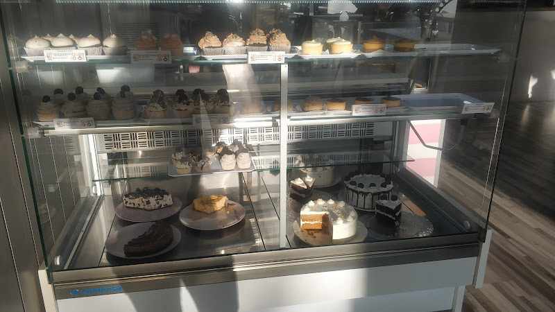 Fotografia tomada fuera de Pastelería Sweet Mon - Pastelería en Noia, A Coruña