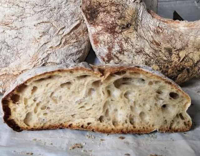Fotografia tomada fuera de Panadería Binuca - Panadería en Mourela Baixa, A Coruña