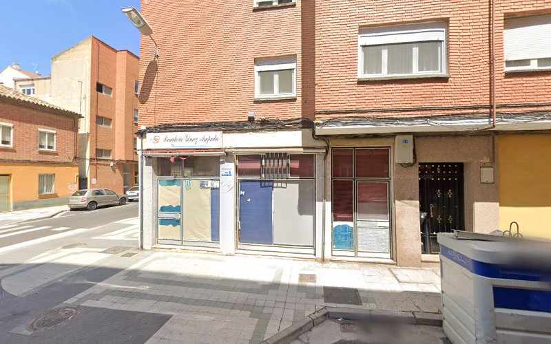 Fotografia tomada fuera de Panadería Pan de Ampudia - Panadería en Palencia, Palencia