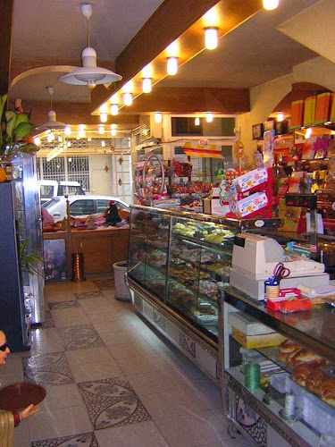 Fotografia tomada fuera de Confitería Mimos - Pastelería en Lugo, Lugo
