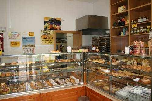 Fotografia tomada fuera de Confitería Bonachera - Pastelería en Loja, Granada