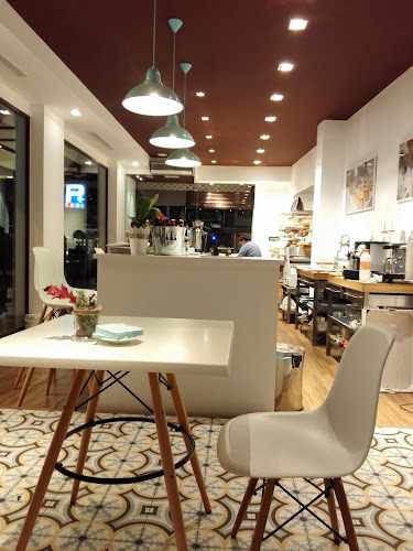 Fotografia tomada fuera de Panadería Rafael Llopis S.L. - Panadería en San Vicente del Raspeig, Alicante