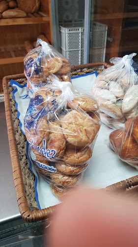 Fotografia tomada fuera de Panadería Manuel Fernández - Panadería en Vilvestre, Salamanca