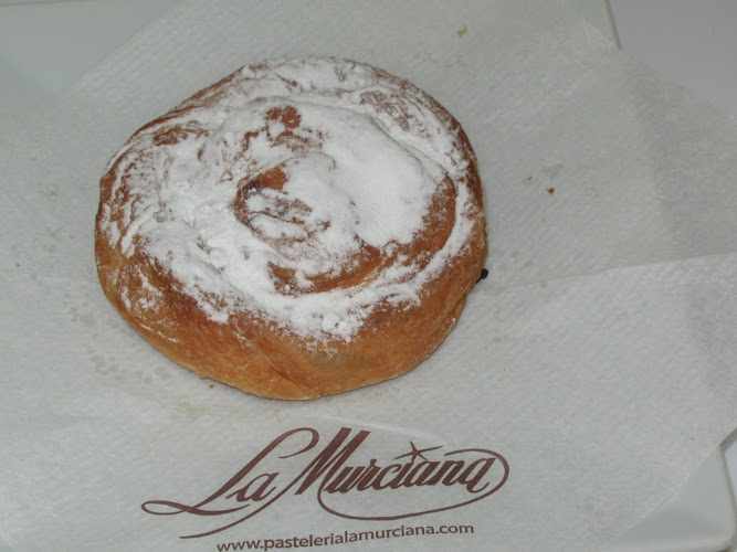 Fotografia tomada fuera de Pastelería La Murciana - Obrador - Pastelería en San Vicente del Raspeig, Alicante