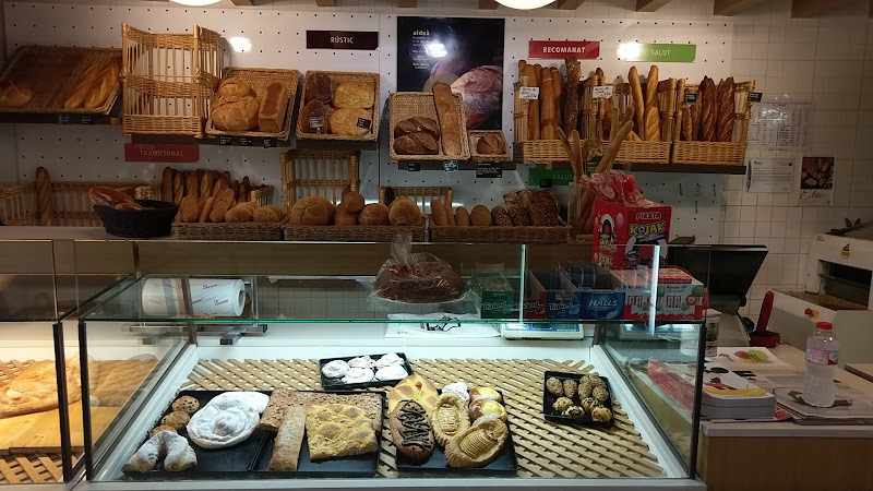 Fotografia tomada fuera de Forn de L'Arseni S.L. - Panadería en Sant Sadurní d'Anoia, Barcelona