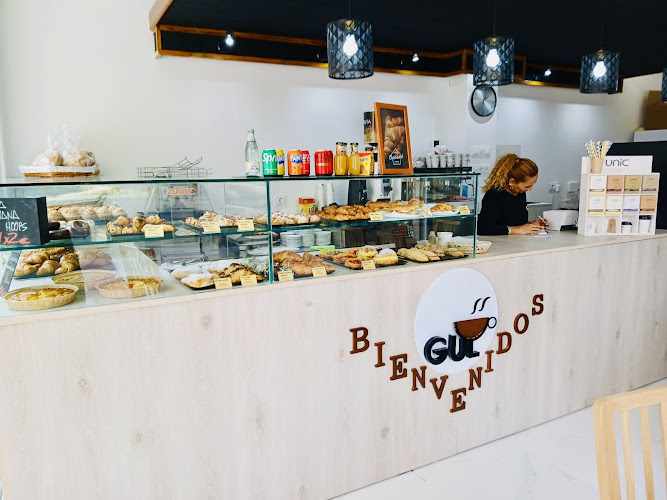 Fotografia tomada fuera de Gul Cafeteria & Panadería - Panadería en Sant Feliu de Llobregat, Barcelona
