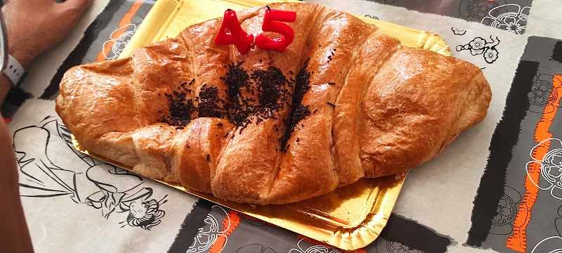 Fotografia tomada fuera de Forn Garcia - Cal Forner - Panadería en Sant Andreu de la Barca, Barcelona