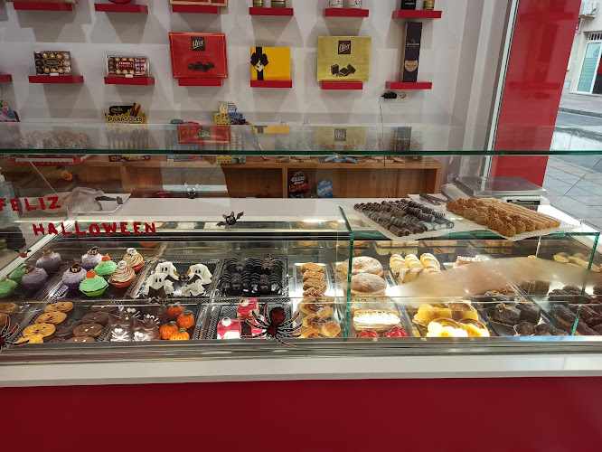 Fotografia tomada fuera de Confiterías Hernández - Panadería en Almería, Almería