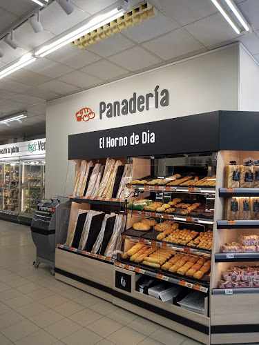 Fotografia tomada fuera de Supermercados Dia - Supermercado en La Nucia, Alicante