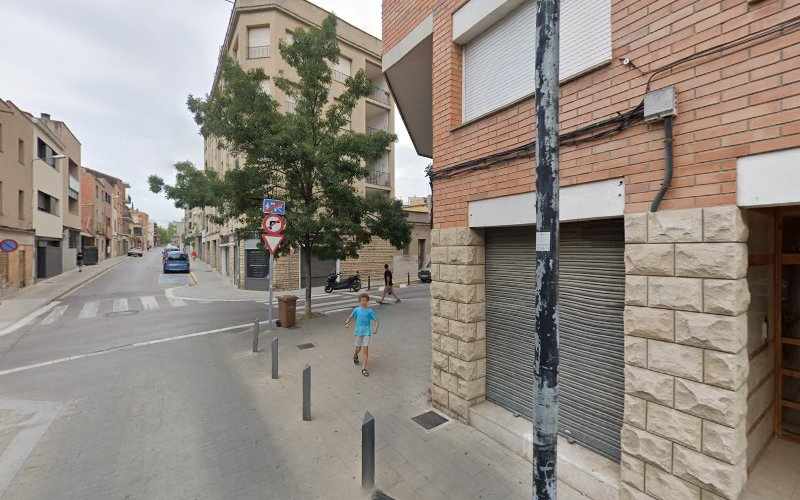 Fotografia tomada fuera de Forn de pa del poble sec - Forn de pa en Igualada, Barcelona