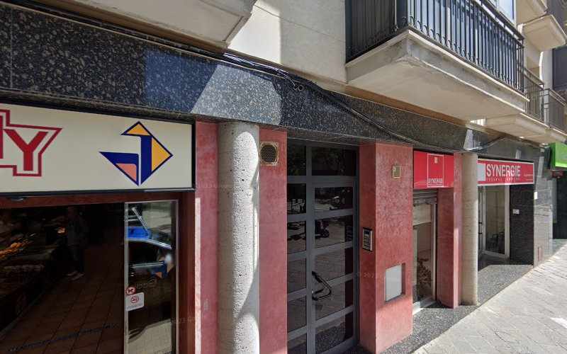 Fotografia tomada fuera de Forn Alemany Plaça la Creu - Panadería en Igualada, Barcelona