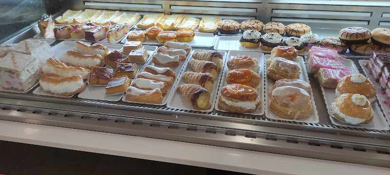 Fotografia tomada fuera de Cafetería La Alacena del Tinao - cafeterías en Guillena, Sevilla