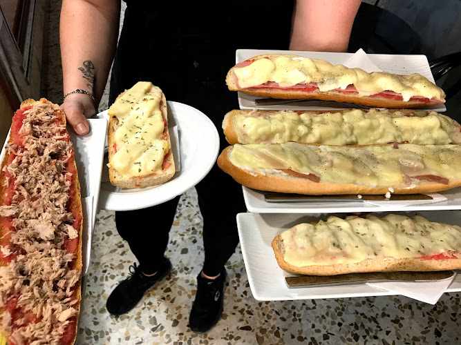 Fotografia tomada fuera de La Espiga - cafeterías en Berja, Almería