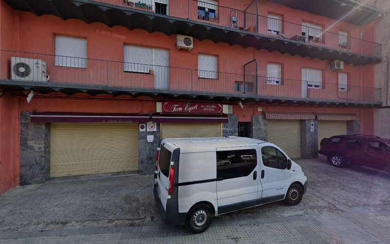 Fotografia tomada fuera de Forn Espelt - Panadería en Berga, Barcelona