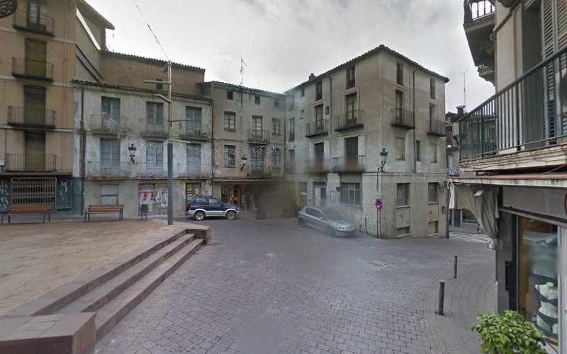 Fotografia tomada fuera de Miel Azucar y Canela - Pastelería en Berga, Barcelona