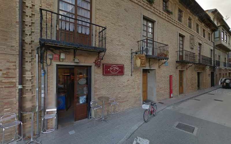 Fotografia tomada fuera de Panaderia Tahona - Panadería en Falces, Navarra