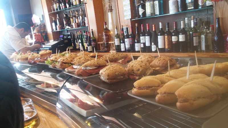 Fotografia tomada fuera de Bar Itxas Ondo - bares en Bakio, Vizcaya