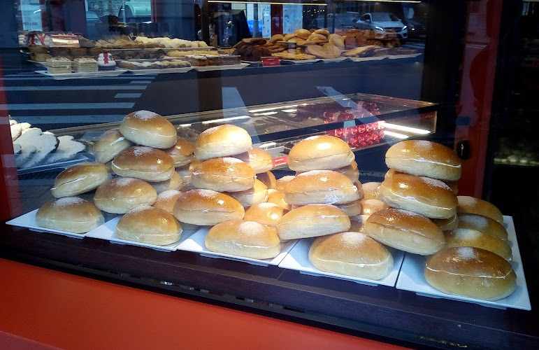 Fotografia tomada fuera de Pastelería Arrese 1852 - Pastelería en Bilbao, Vizcaya