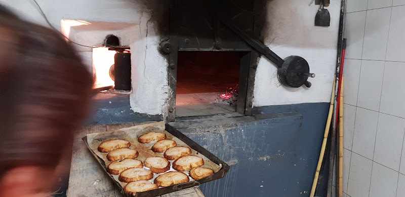 Fotografia tomada fuera de El Horno de la Zoca - Panadería en Peñas de San Pedro, Albacete