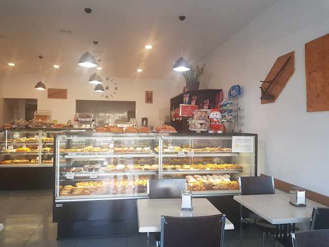 Fotografia tomada fuera de Panadería y Pastelería San Roque - Panadería en Tinajo, Las Palmas