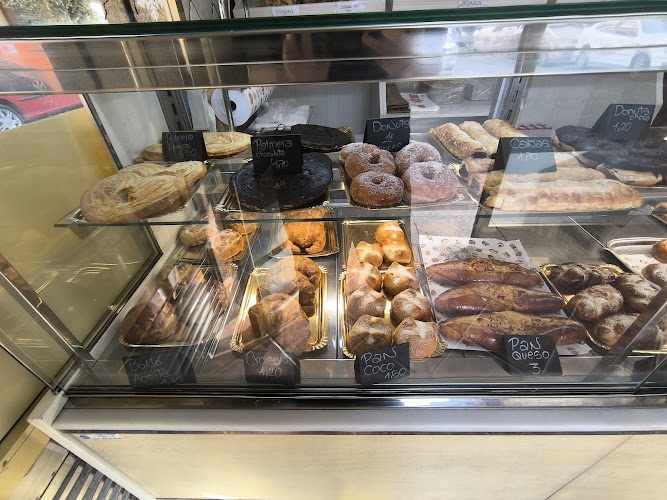 Fotografia tomada fuera de PANADERÍA BOGOTÁ - Panadería en Granada, Granada