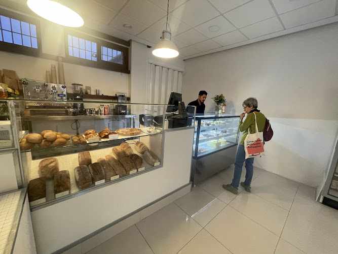 Fotografia tomada fuera de HONEY obrador, eco-tienda - Pastelería en Granada, Granada