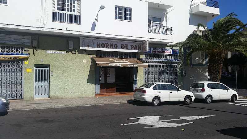 Fotografia tomada fuera de Horno de pan San Matías - Panadería en La Laguna, Santa Cruz de Tenerife