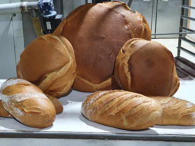 Fotografia tomada fuera de Panadería La Esperanza - Panadería en Jaén, Jaén