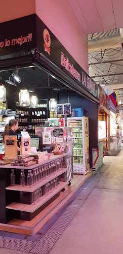 Fotografia tomada fuera de Delicatessen La Ermita - Tienda de alimentación en Madrid, Madrid