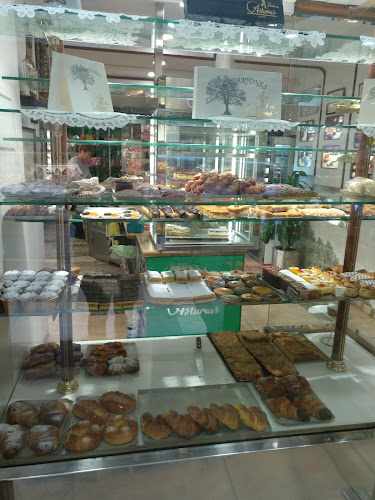 Fotografia tomada fuera de Pastelería Asturias - Pastelería en Oviedo, Asturias