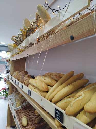 Fotografia tomada fuera de Panadería 16 - Panadería en Oviedo, Asturias