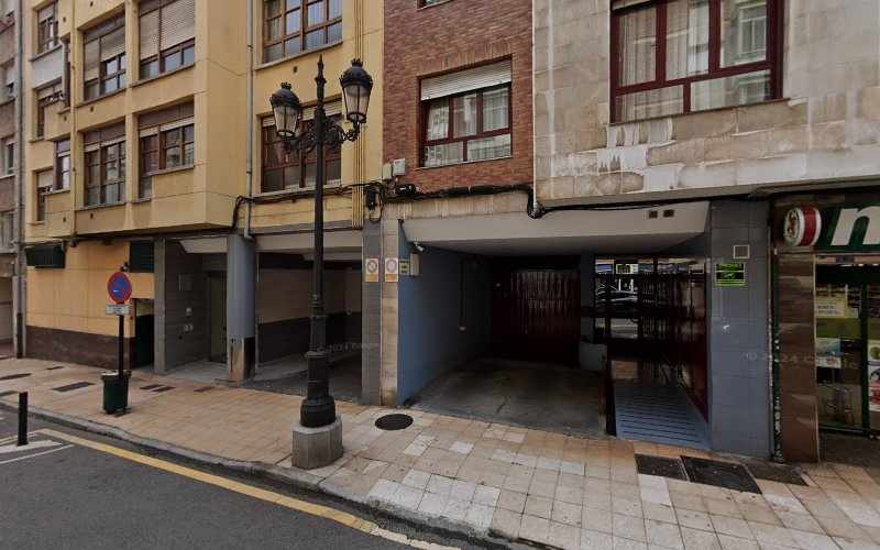Fotografia tomada fuera de Panadería El Horno masymas - Panadería en Oviedo, Asturias