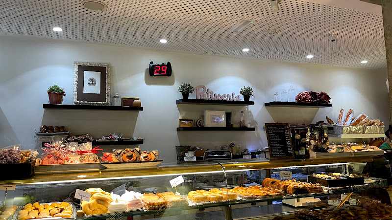 Fotografia tomada fuera de Auseva Pastelería - Pastelería en Oviedo, Asturias