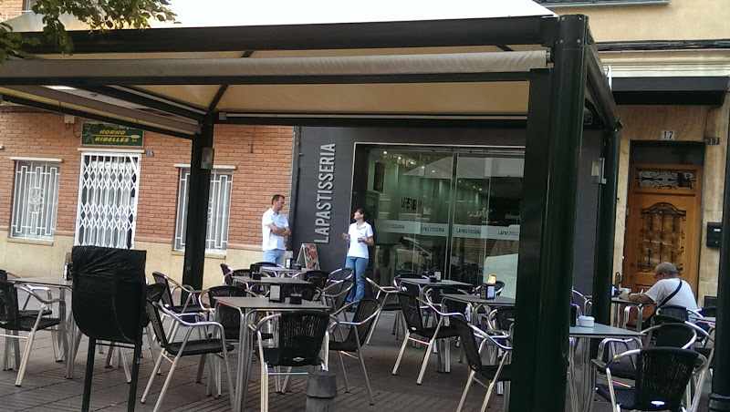 Fotografia tomada fuera de LAPASTISSERIA - Cake shop en Canals, Valencia