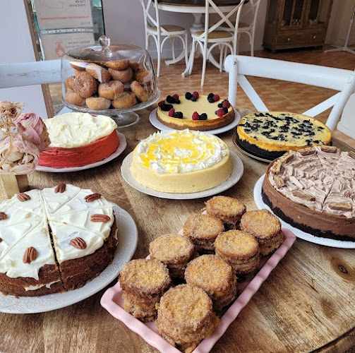 Fotografia tomada fuera de Sweets Bea - cafeterías en Celrà, Girona