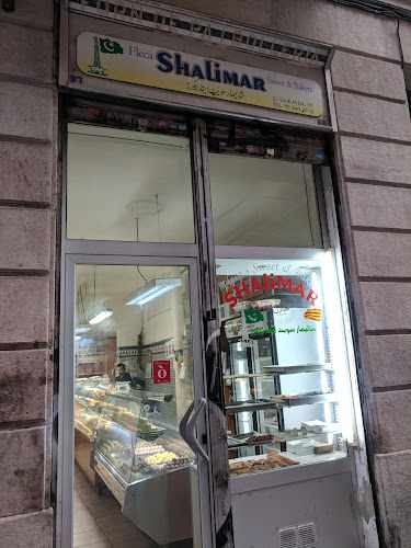 Fotografia tomada fuera de Panadería Antonio Godino - Panadería en Barcelona, Barcelona