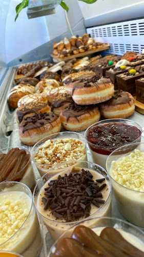 Fotografia tomada fuera de Browi's Valeri - Pastelería en Camas, Sevilla